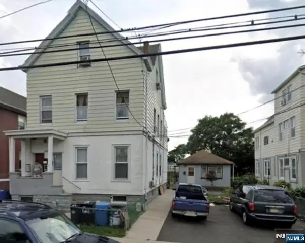 121-123 Manchester Center, Paterson, NJ 07522