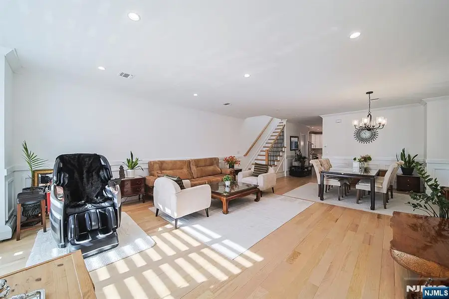 529 Lincoln Street B, Palisades Park, NJ 07650 - #2