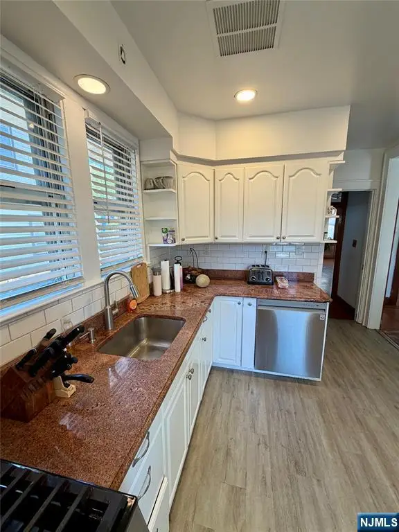 27 Roosevelt Avenue, Dumont, NJ 07628 - #2
