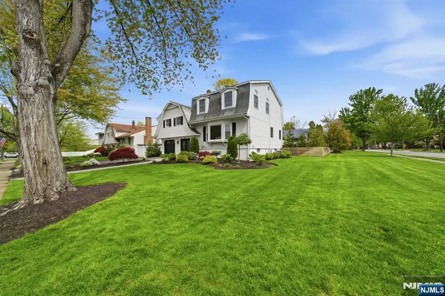 13 Dogwood Court, Paramus, NJ 07652 - #3