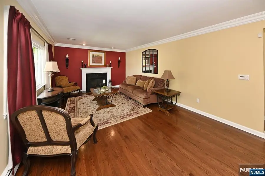 409 Walnut Street, Township Of Washington, NJ 07676 - #2