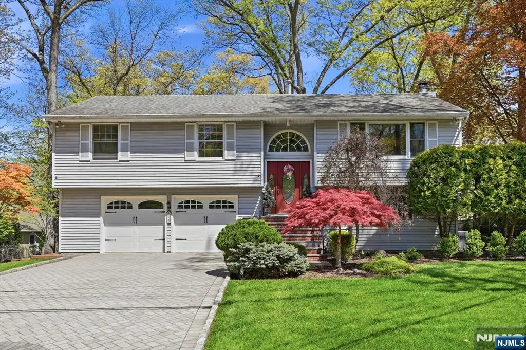 27 Pennsylvania Avenue, Montvale, NJ 07645 - #1
