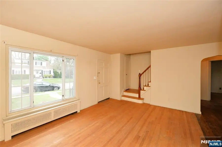 10 Williamson Place, Fair Lawn, NJ 07410 - #2