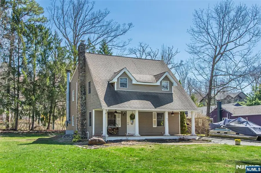 63 Ramapo Road, Hewitt, NJ 07421 - #2