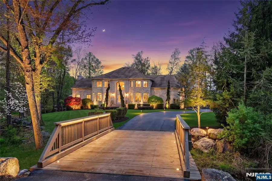 9 Heller Court, Mahwah, NJ 07430 - #2