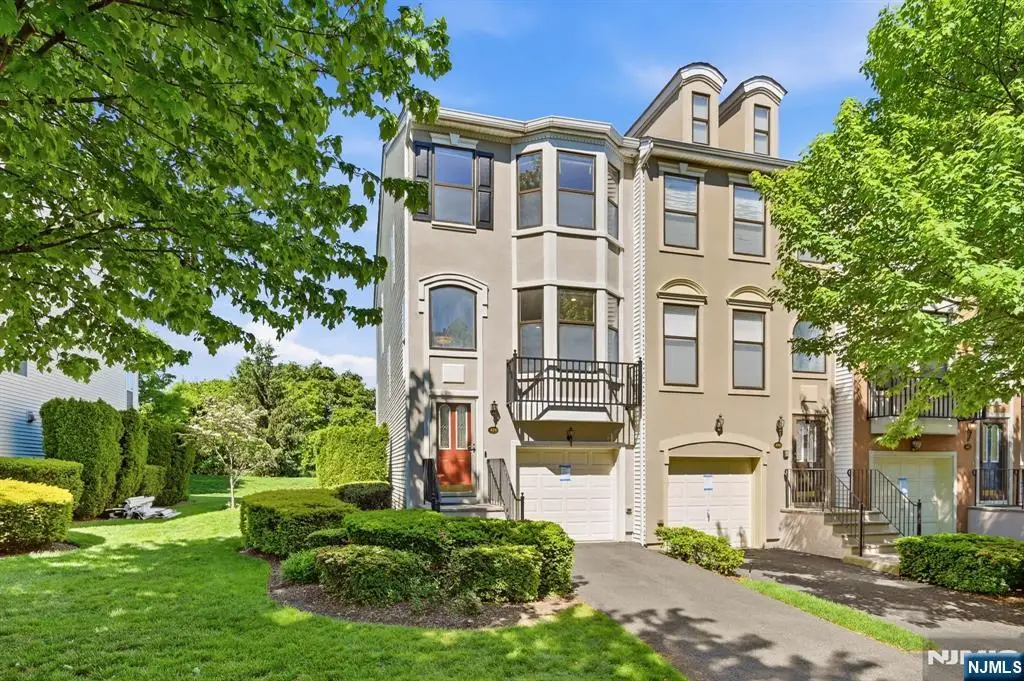 419 Hartford Drive 4020, Nutley, NJ 07110 - #1