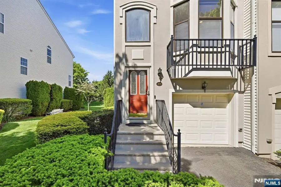 419 Hartford Drive 4020, Nutley, NJ 07110 - #3