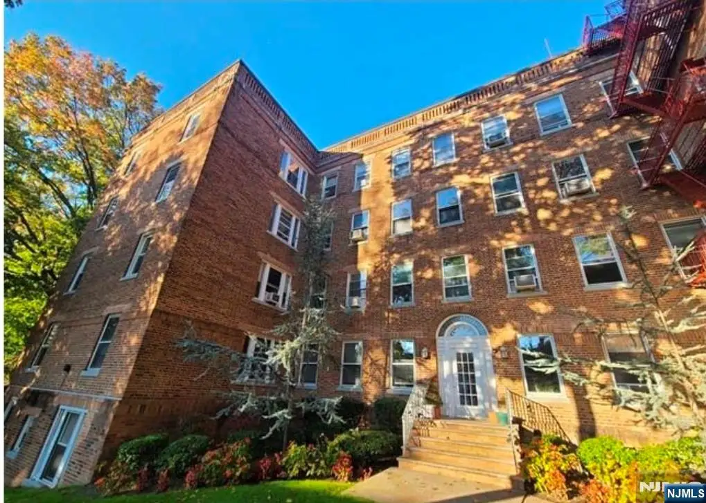 250 Broad 2D, Leonia, NJ 07605 - #1