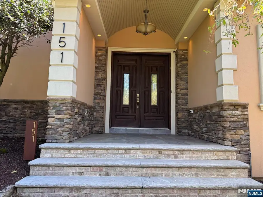 151 Church, Nutley, NJ 07110 - #3