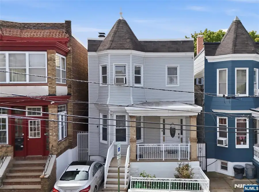 813 20th Street, Union City, NJ 07087 - #2