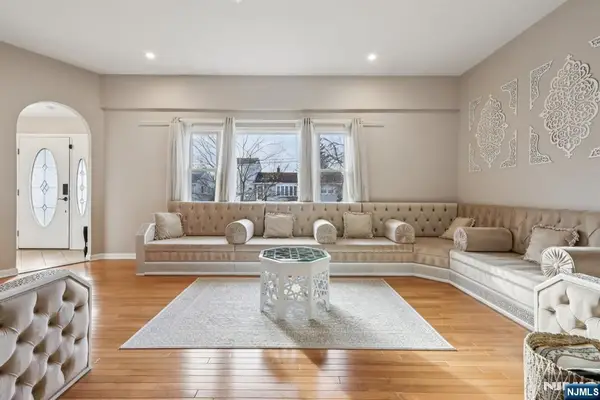 28 George Street, Saddle Brook, NJ 07663