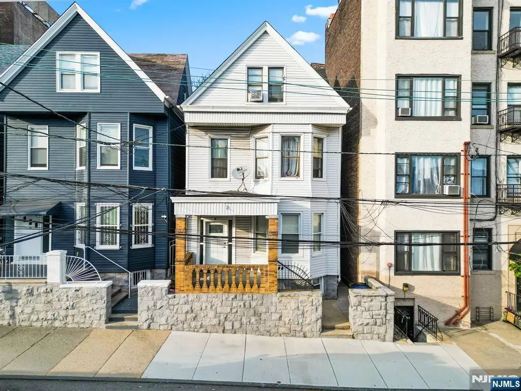 14 48th Street, Weehawken, NJ 07086 - #1