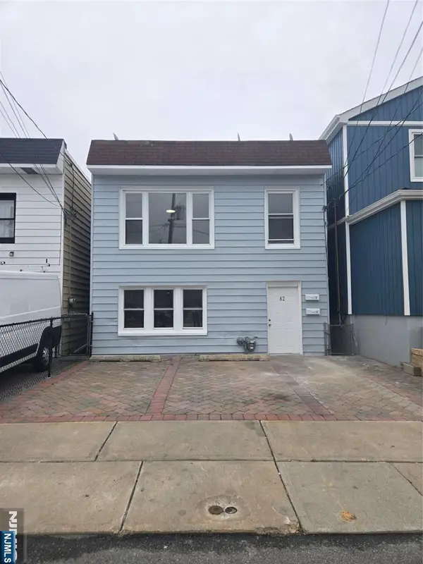 82 Grant Street, Fairview, NJ 07022