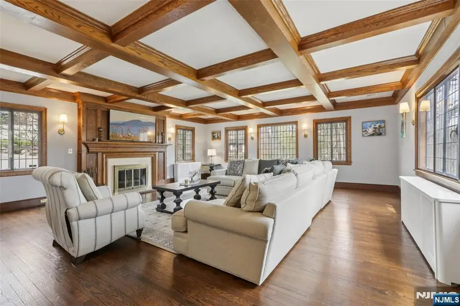 400 Heights Road, Ridgewood, NJ 07450 - #3