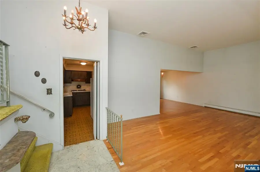 5-10 Dorothy Street, Fair Lawn, NJ 07410 - #2