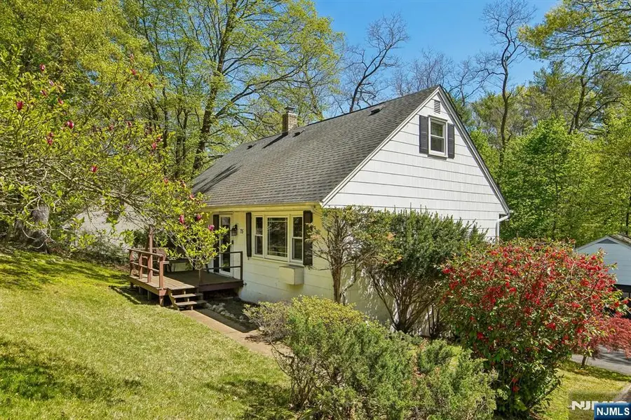 75 W Oakland Avenue, Oakland, NJ 07436 - #3