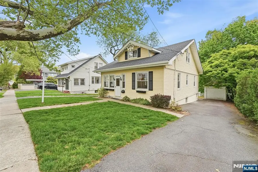 144 Crestwood Avenue, Nutley, NJ 07110 - #2