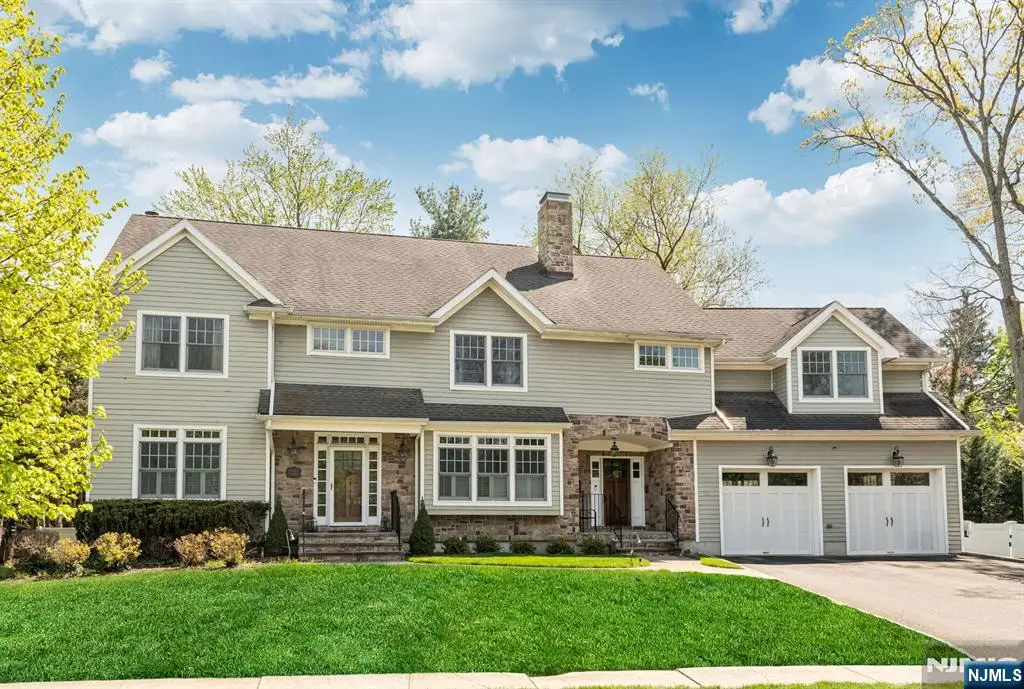42 Lakewood Avenue, Ho Ho Kus, NJ 07423 - #1