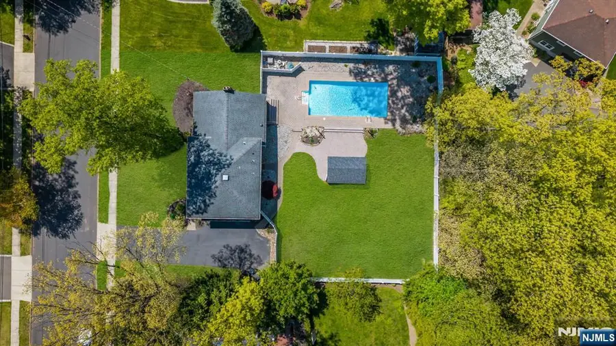 53 Smithfield Road, Waldwick, NJ 07463 - #3