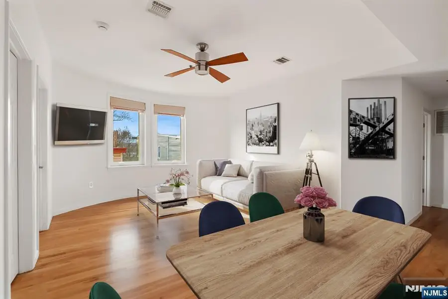 515 Gregory 8, Weehawken, NJ 07086 - #2
