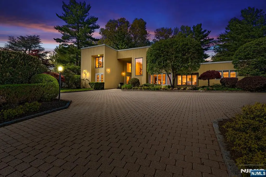 37 Hemlock Road, Livingston, NJ 07039 - #1