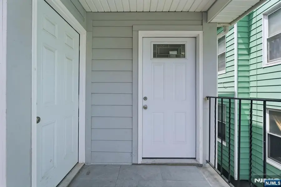 271-273 Schley Street, Newark, NJ 07112 - #3