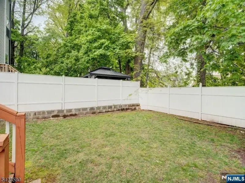 564 Sanford Avenue, Newark, NJ 07106 - #2