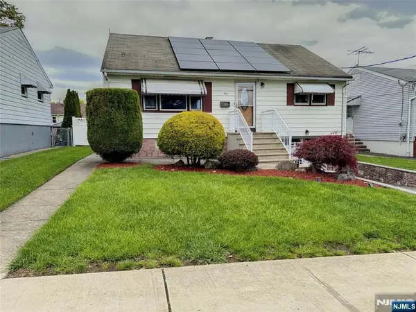 318 Cumberland Avenue, Paterson, NJ 07502