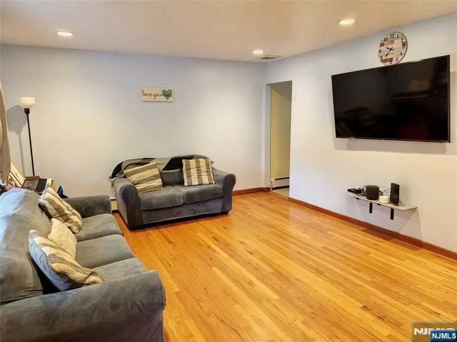 318 Cumberland Avenue, Paterson, NJ 07502 - #3
