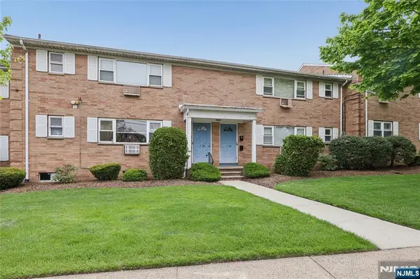 1-29 Virginia Drive 129B, Fair Lawn, NJ 07410