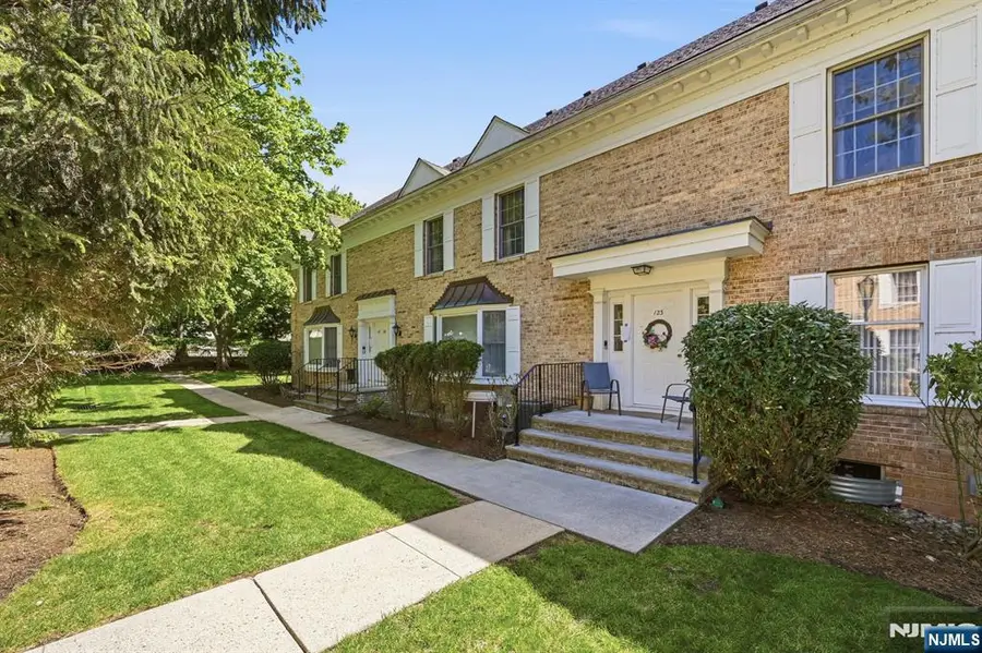 123 S Maple Avenue A, Park Ridge, NJ 07656 - #3