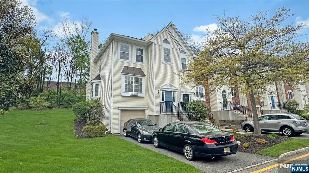 1051 Ash Drive, Mahwah, NJ 07430 - #1