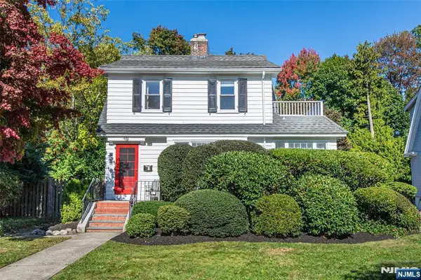 19 Carolin Road, Montclair, NJ 07043