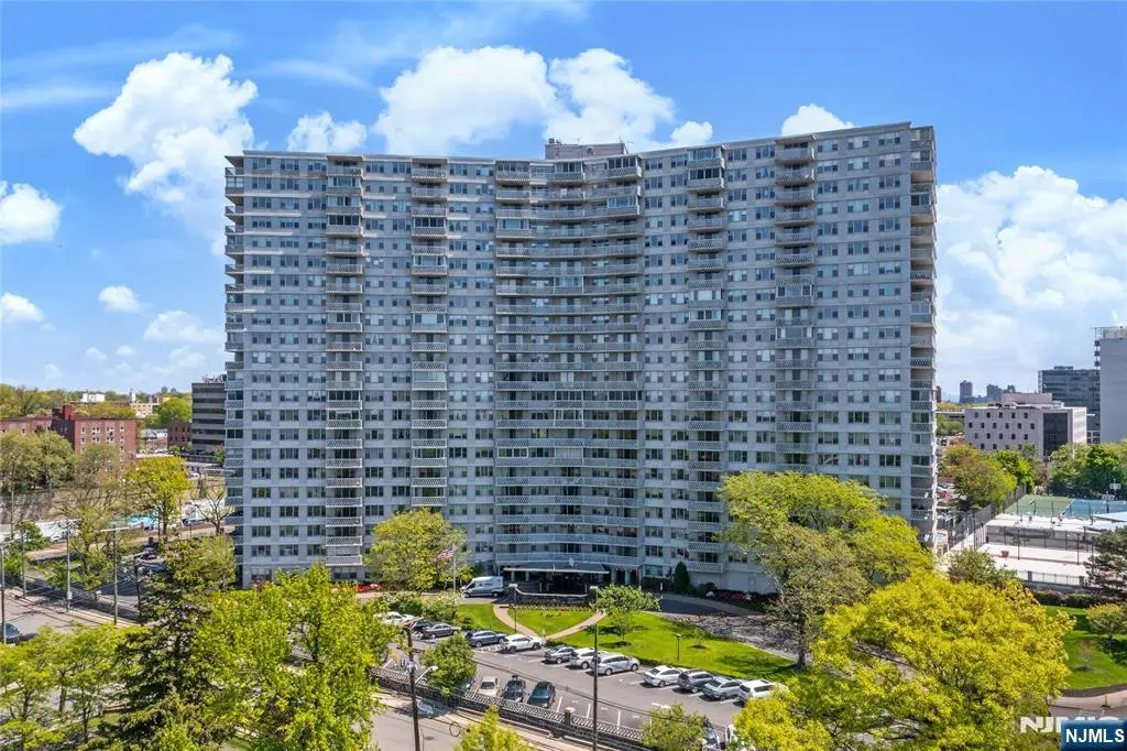 2100 Linwood Avenue 21J, Fort Lee, NJ 07024 - #1
