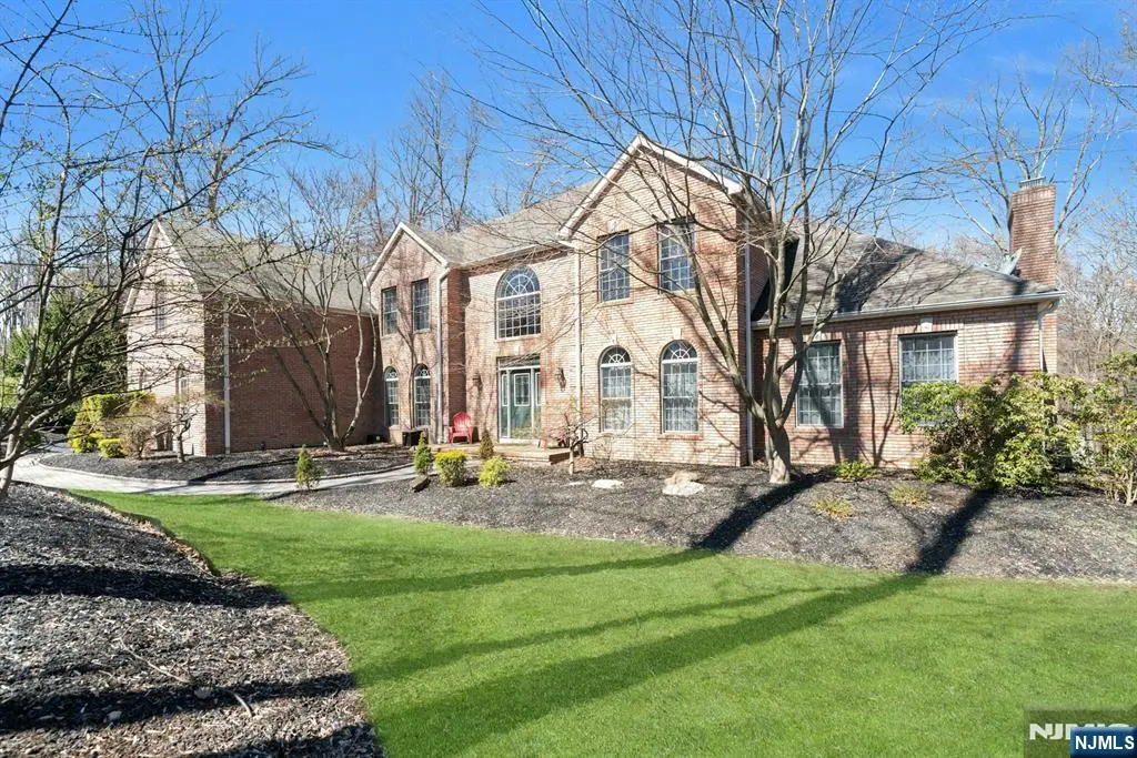 13 Greenfield Hill, Sparta, NJ 07871 - #1