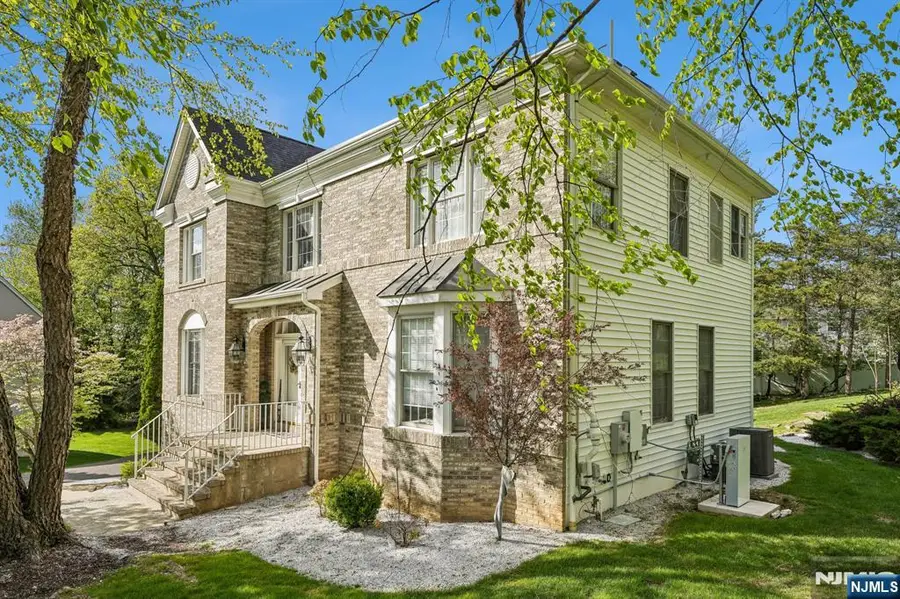6 Diane Court, Wayne, NJ 07470 - #2