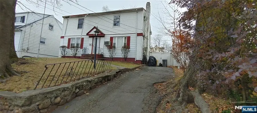 Address Withheld By Seller, Teaneck, NJ 07666 - #2