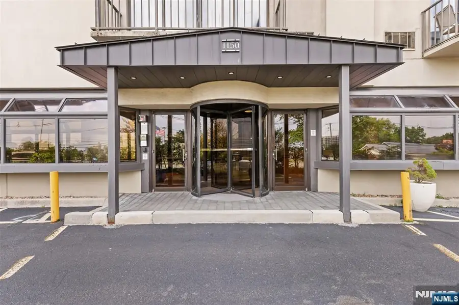 1150 River Road 4H, Edgewater, NJ 07020 - #2
