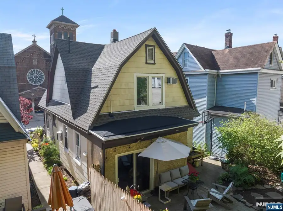 370 Undercliff Avenue, Edgewater, NJ 07020 - #3