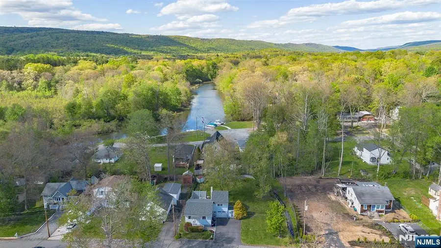 20 Madelyn Avenue, West Milford, NJ 07480 - #2
