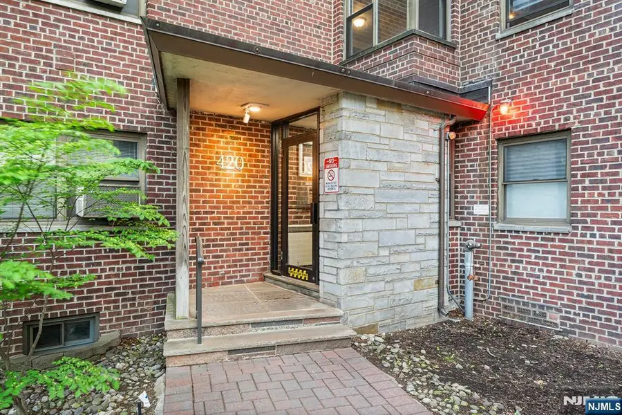 420 Park 3F, Fort Lee, NJ 07024 - #3