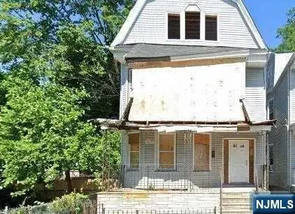 289 Amherst Street, East Orange, NJ 07018
