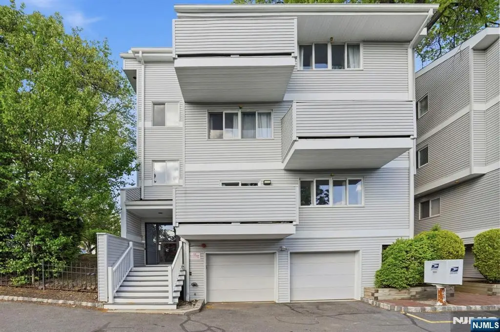 142 Main Avenue 1C, Passaic, NJ 07055 - #1