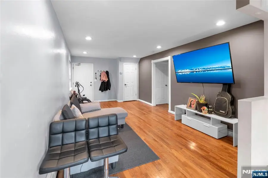 186 Terhune C #20, Lodi, NJ 07644 - #2