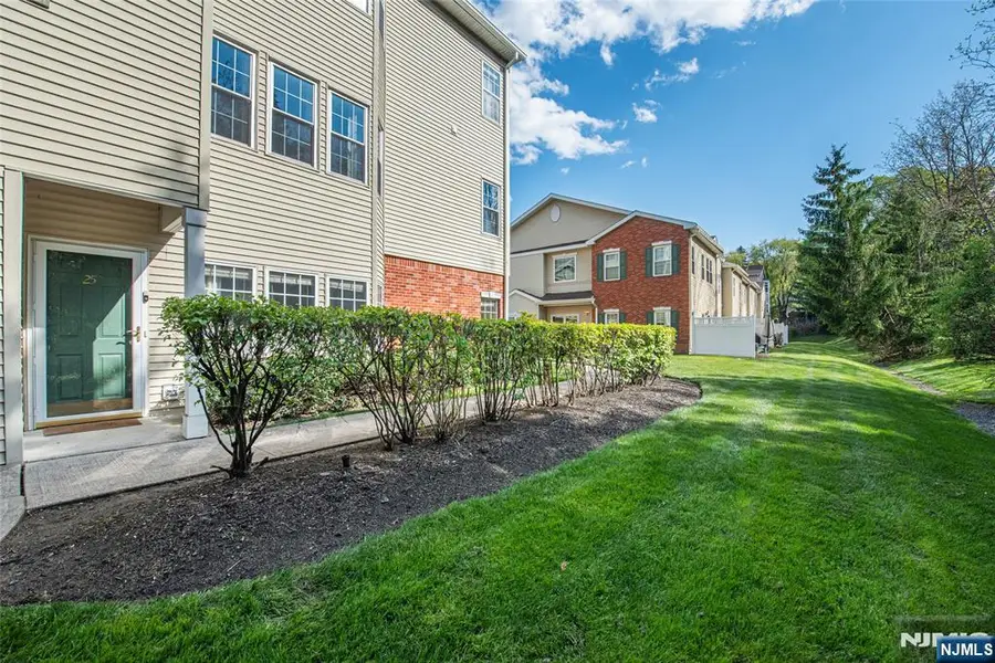 25 Allister Court 601, Lincoln Park, NJ 07035 - #2