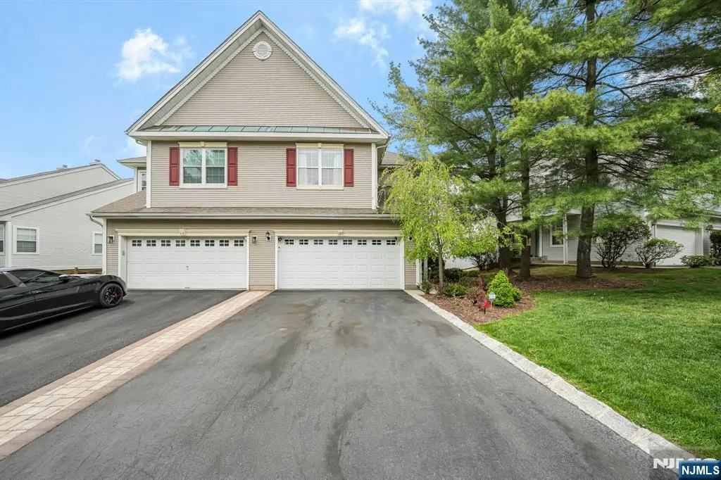 110 Warbler Drive, Wayne, NJ 07470 - #1