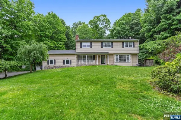 596 Terhune Drive, Wayne, NJ 07470