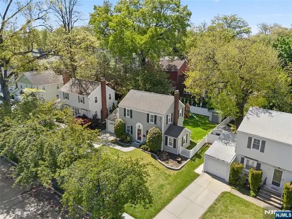 36 Burlington Road, Clifton, NJ 07012