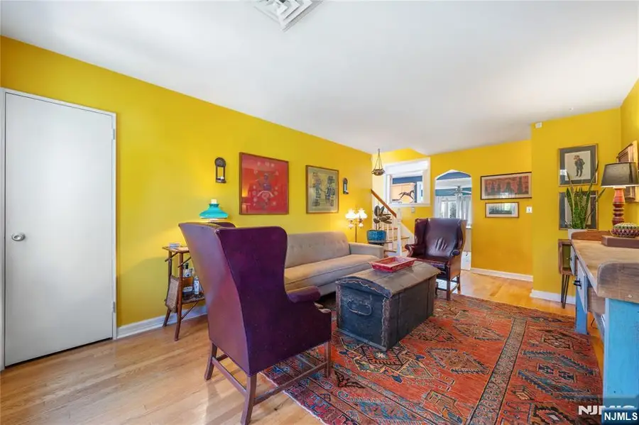 13 Lockwood Drive, Clifton, NJ 07013 - #3