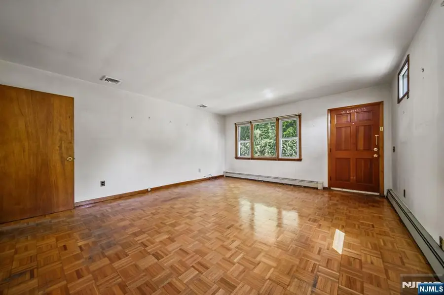 304 Gilbert Avenue, Elmwood Park, NJ 07407 - #3